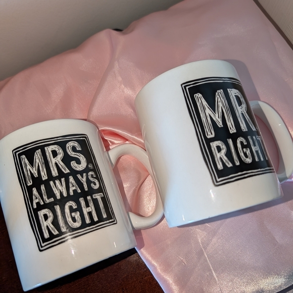 Home Essentials Black and White Ceramic Mugs Set - Picture 3 of 4